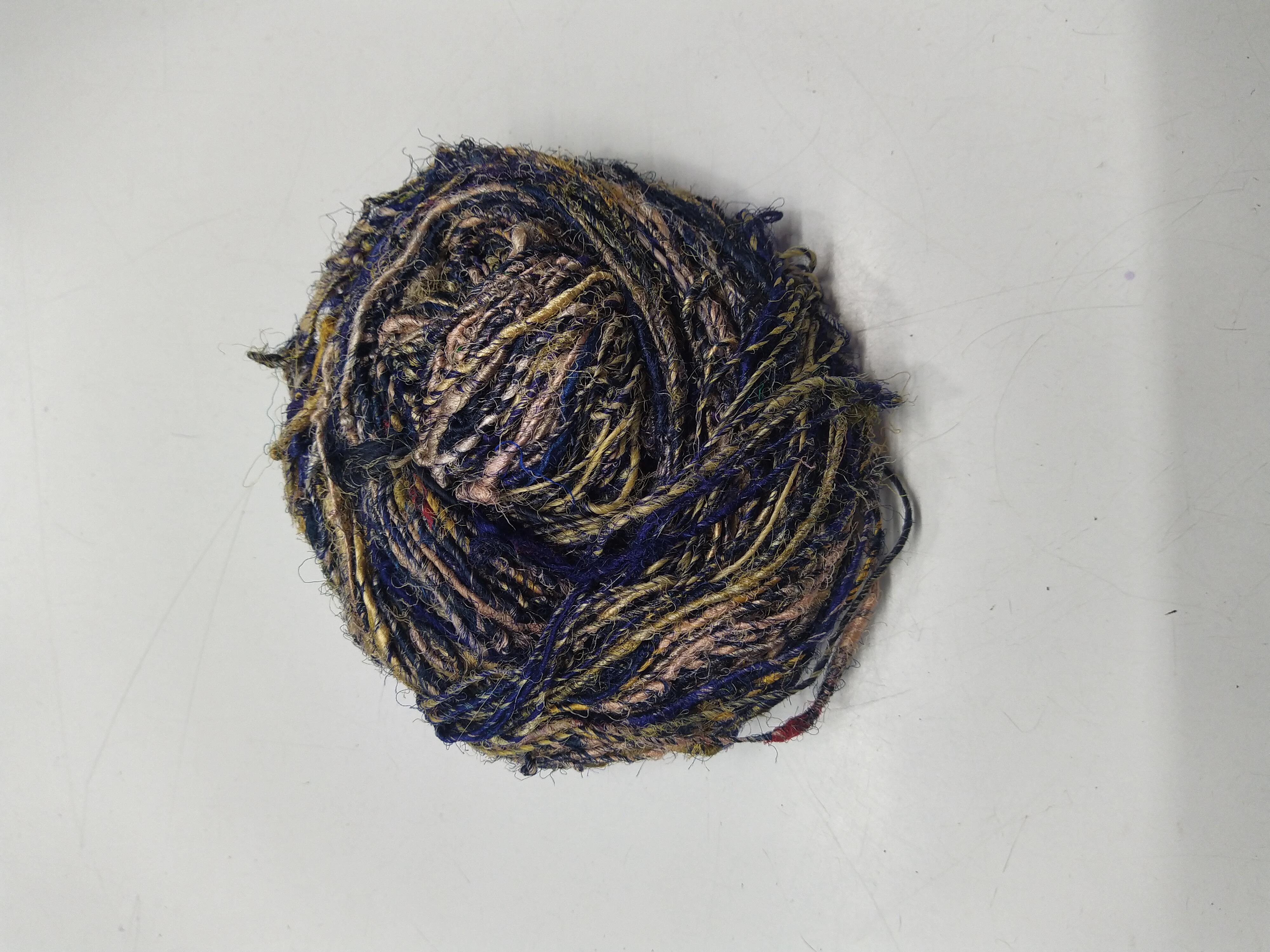 Recycled silk yarn (26)